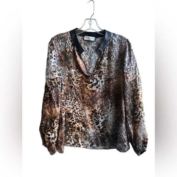 Lola & Sophie Animal Printed Silk Peasant Top With Leather Trim Size Small - Picture 3 of 7